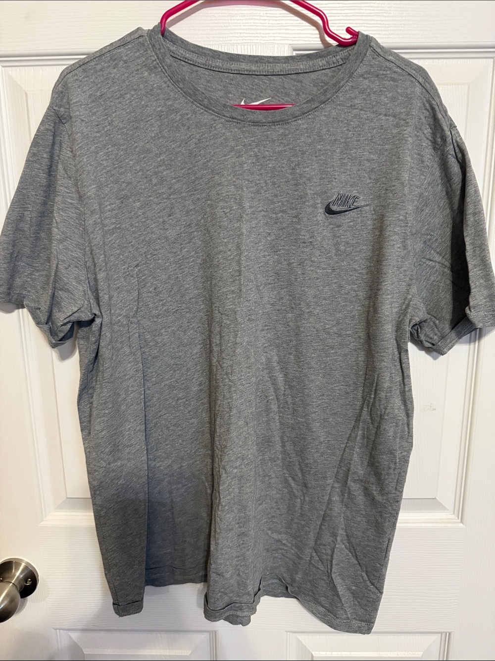 Nike Men's Heather Gray Short Sleeve Crew Tee with Small Logo